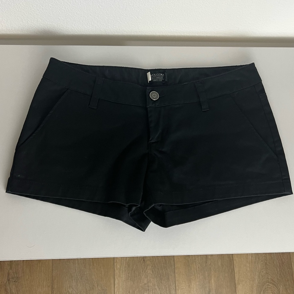 Volcom shorts